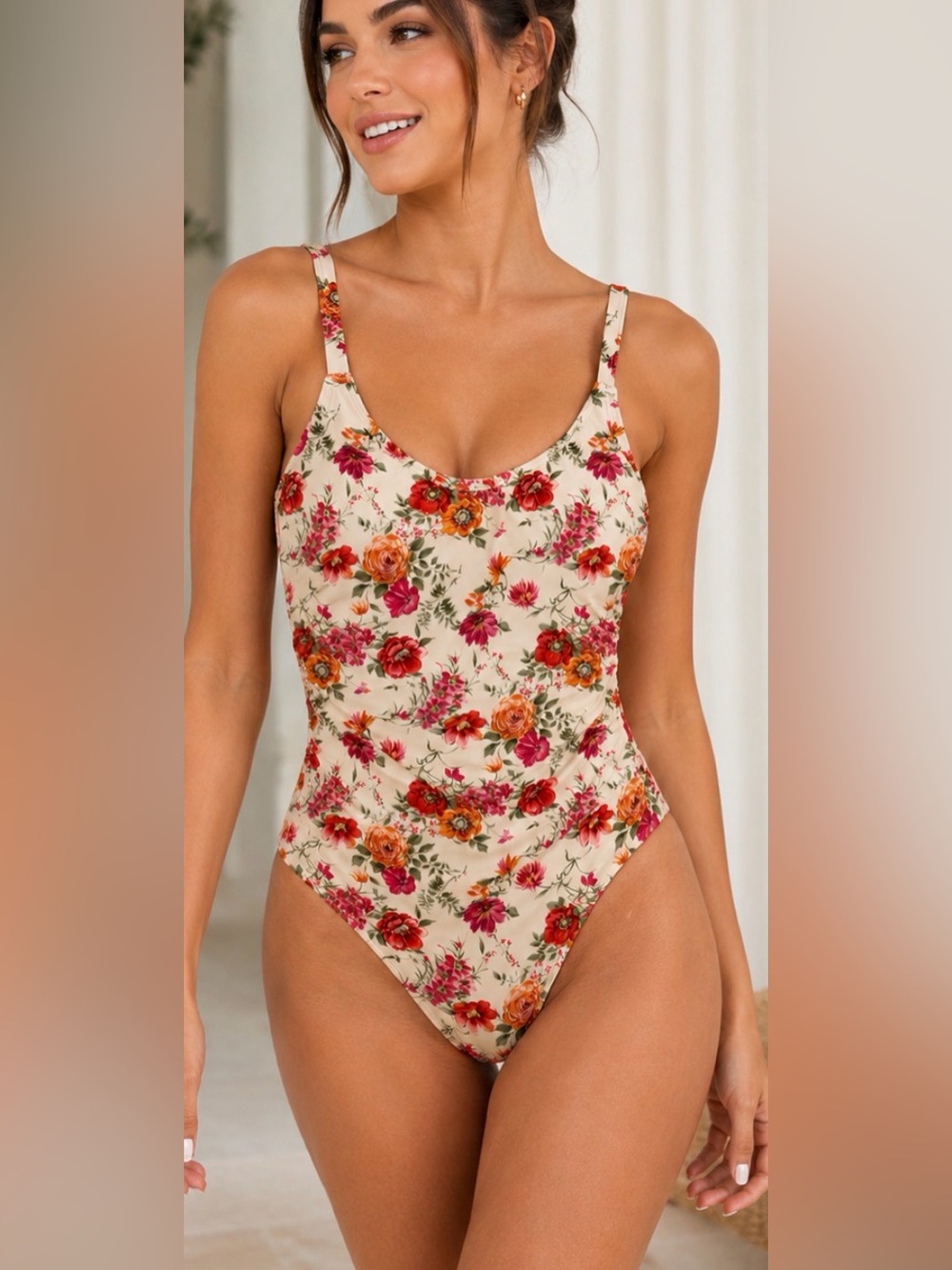 Nicole Miller Floral One-Piece swimsuit. + A LITTLE GIFT 🎁